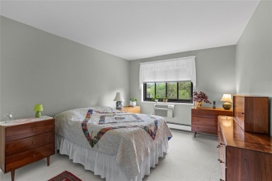 Commuter's Dream! 2 bedrooms, 2 bathrooms with terrace and golf on Scarsdale Golf Club in New York - for sale on GolfHomes.com, golf home, golf lot