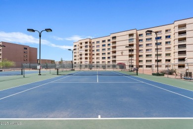 Fully renovated 2-bed, 2-bath condo in the heart of Old Town on Scottsdale Shadows in Arizona - for sale on GolfHomes.com, golf home, golf lot