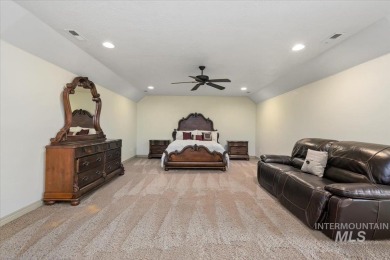 Welcome to your dream home on the green! This beautifully custom on BanBury Golf Club in Idaho - for sale on GolfHomes.com, golf home, golf lot