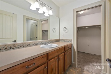 Welcome to your dream home on the green! This beautifully custom on BanBury Golf Club in Idaho - for sale on GolfHomes.com, golf home, golf lot