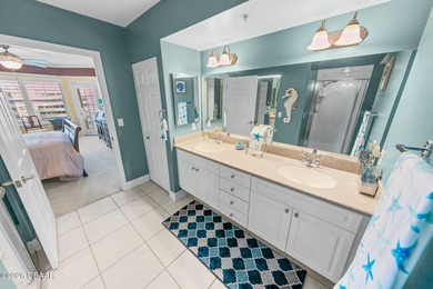 PENTHOUSE floor with PARTIAL OCEAN VIEW, FULL INTRACOASTAL on Harbour Village Golf and Yacht Club in Florida - for sale on GolfHomes.com, golf home, golf lot