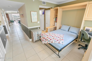 PENTHOUSE floor with PARTIAL OCEAN VIEW, FULL INTRACOASTAL on Harbour Village Golf and Yacht Club in Florida - for sale on GolfHomes.com, golf home, golf lot