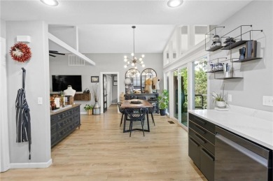 Beautiful remodeled home that backs up to the Tunnel Vision Bike on Bella Vista Country Club and Golf Course in Arkansas - for sale on GolfHomes.com, golf home, golf lot