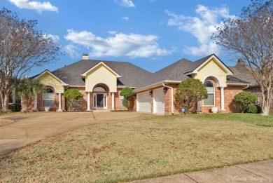 Welcome to this beautiful 3 bed, 2.5 bath home nestled on the on The Golf Club At StoneBridge in Louisiana - for sale on GolfHomes.com, golf home, golf lot