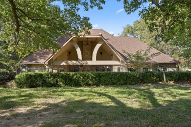 Beautiful 4-bed, 2 full & 2 half-bath home offering 3,589 sq ft on The Coves Golf Course in Oklahoma - for sale on GolfHomes.com, golf home, golf lot