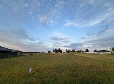 Beautiful building site right on the Fairview Hills Golf Course! on Fairview Country Club in Iowa - for sale on GolfHomes.com, golf home, golf lot