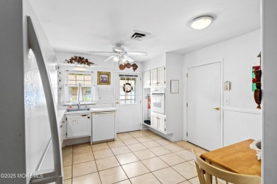 This spacious Baronet model offers 2 bedrooms, 1 bath, 1 car on Greenbriar Woodlands in New Jersey - for sale on GolfHomes.com, golf home, golf lot