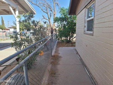 Home centrally located, in a Quiet and established neighborhood on Ascarate Municipal Golf Course in Texas - for sale on GolfHomes.com, golf home, golf lot