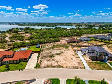 Build your luxury dream home on one of the few lots remaining in on Bentwood Country Club in Texas - for sale on GolfHomes.com, golf home, golf lot