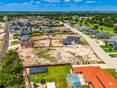 Build your luxury dream home on one of the few lots remaining in on Bentwood Country Club in Texas - for sale on GolfHomes.com, golf home, golf lot