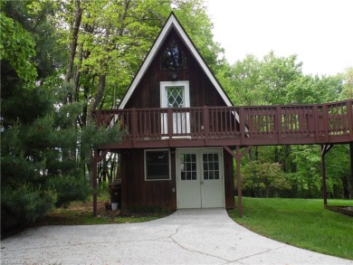 Wonderful Mountain Chalet Style Home in High Meadows Country on High Meadows Golf and Country Club in North Carolina - for sale on GolfHomes.com, golf home, golf lot