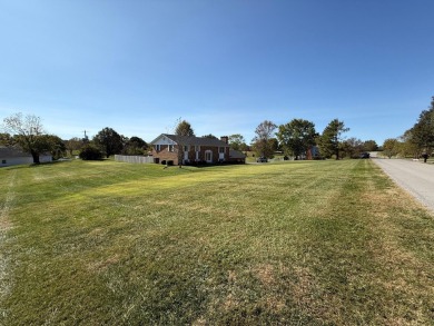 465 Clubside Drive in Dix River Estates. A 2900 square Ft Brick on Dix River Country Club in Kentucky - for sale on GolfHomes.com, golf home, golf lot