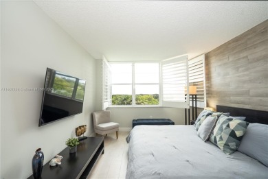 Beautifully remodeled 2/2 condo located in the desirable Park on Pembroke Lakes Golf Club in Florida - for sale on GolfHomes.com, golf home, golf lot