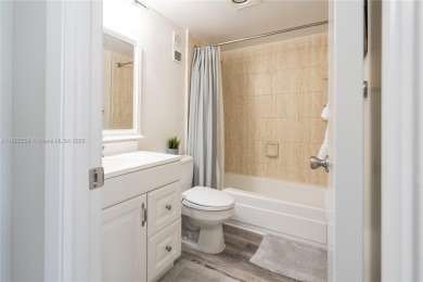 Beautifully remodeled 2/2 condo located in the desirable Park on Pembroke Lakes Golf Club in Florida - for sale on GolfHomes.com, golf home, golf lot