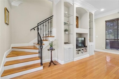 Beautiful 3-bedroom, 4-bathroom (2 full, 2 half) end-unit on Pelican Point Golf Club in Louisiana - for sale on GolfHomes.com, golf home, golf lot