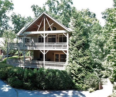 This turnkey 3 bedroom / 3.5 bath home on Trillium Ridge could on Trillium Links in North Carolina - for sale on GolfHomes.com, golf home, golf lot