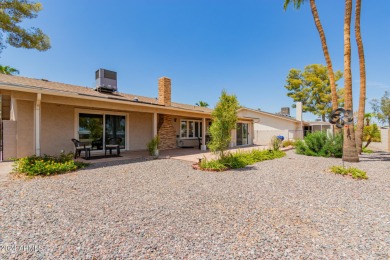 Fabulous home on the 17th hole of the Ahwatukee Country Club on Ahwatukee Country Club in Arizona - for sale on GolfHomes.com, golf home, golf lot