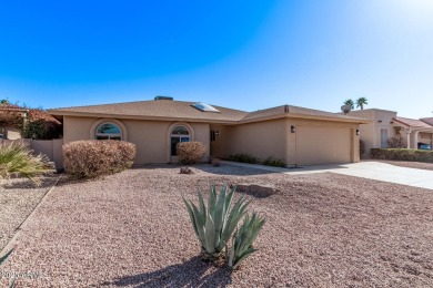 Fully remodeled alameda with beautiful upgrades in the active on Cottonwood Country Club in Arizona - for sale on GolfHomes.com, golf home, golf lot