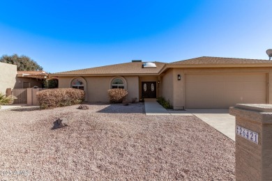 Fully remodeled alameda with beautiful upgrades in the active on Cottonwood Country Club in Arizona - for sale on GolfHomes.com, golf home, golf lot