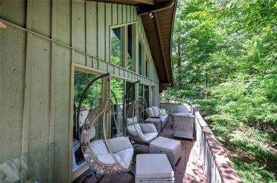Welcome to this delightful mountain retreat in the desirable on Bent Tree Golf Course in Georgia - for sale on GolfHomes.com, golf home, golf lot