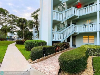 GREAT LOCATION GROUND FLOOR with 2021 A/C and 2023 Water-Heater on Wynmoor Golf Course in Florida - for sale on GolfHomes.com, golf home, golf lot