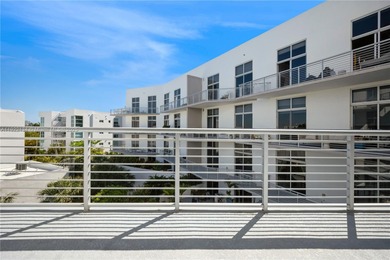 Built in 2005, Meridian Lofts was developed by Flagler Holding on Miami Beach Golf Club in Florida - for sale on GolfHomes.com, golf home, golf lot