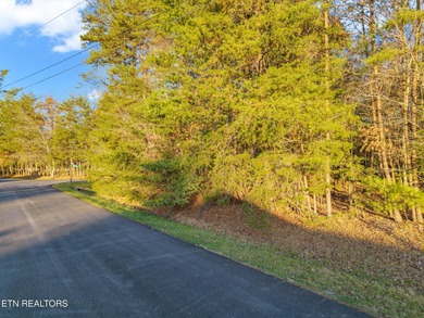 Don't miss this beautiful corner lot located in the heart of on Heatherhurst Golf Course in Tennessee - for sale on GolfHomes.com, golf home, golf lot