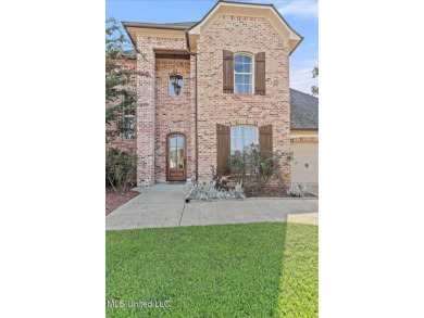 Located on the prestigious Castlewoods golf course, this on Castlewoods Golf Club in Mississippi - for sale on GolfHomes.com, golf home, golf lot
