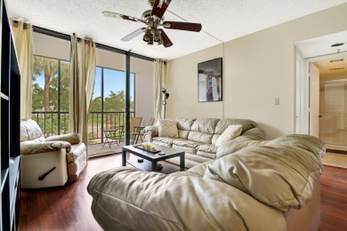 Updated 2/2 in the premiere country Club community of Boca West on Boca West Golf and Country Club in Florida - for sale on GolfHomes.com, golf home, golf lot