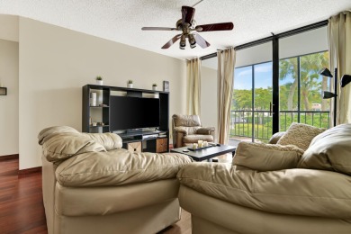Updated 2/2 in the premiere country Club community of Boca West on Boca West Golf and Country Club in Florida - for sale on GolfHomes.com, golf home, golf lot