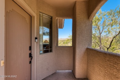 Turn-key 3 bed 2 bath, fully furnished, second floor Casita with on The Golf Club at Vistoso in Arizona - for sale on GolfHomes.com, golf home, golf lot