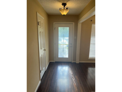 3 Bed, 2 full bath, 3 Car garage in Foxwood Subdivision. Home on Foxwood Golf Club in Arkansas - for sale on GolfHomes.com, golf home, golf lot