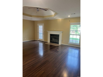 3 Bed, 2 full bath, 3 Car garage in Foxwood Subdivision. Home on Foxwood Golf Club in Arkansas - for sale on GolfHomes.com, golf home, golf lot