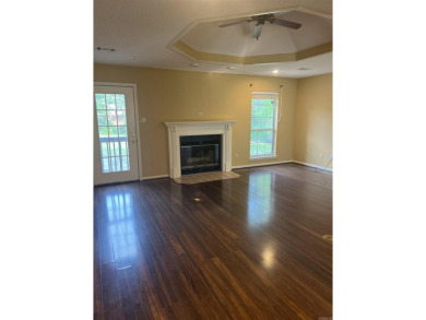 3 Bed, 2 full bath, 3 Car garage in Foxwood Subdivision. Home on Foxwood Golf Club in Arkansas - for sale on GolfHomes.com, golf home, golf lot