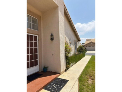 Home is nice clean, turn key, cozy, quiet and beautiful well on Sun Lakes Country Club in California - for sale on GolfHomes.com, golf home, golf lot
