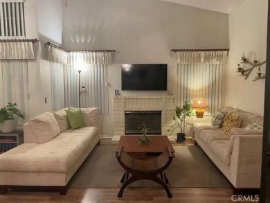 Home is nice clean, turn key, cozy, quiet and beautiful well on Sun Lakes Country Club in California - for sale on GolfHomes.com, golf home, golf lot