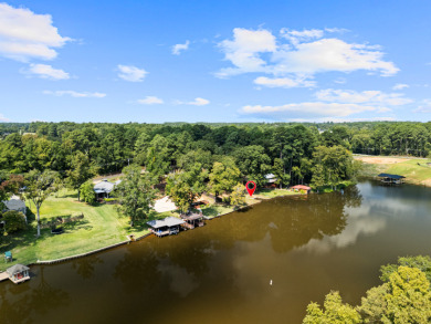 FABULOUS NORTH-SIDE BUILDING LOT ON LAKE CHEROKEE on Cherokee Country Golf in Texas - for sale on GolfHomes.com, golf home, golf lot