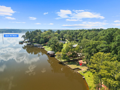 FABULOUS NORTH-SIDE BUILDING LOT ON LAKE CHEROKEE on Cherokee Country Golf in Texas - for sale on GolfHomes.com, golf home, golf lot