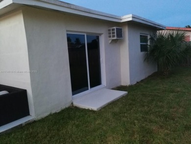 GREAT OPPORTUNITY!! NO RESTRICTIONS!! Updated 2/1 plus 1 car on Sunrise Lakes Phase III in Florida - for sale on GolfHomes.com, golf home, golf lot