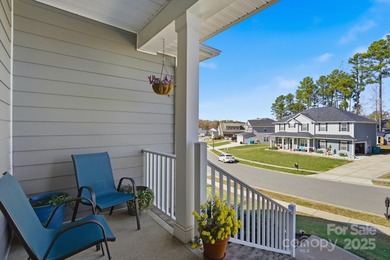 No HOA on a golf course!!! 5 bedroom, 3 bathroom home located in on Red Bridge Golf and Country Club in North Carolina - for sale on GolfHomes.com, golf home, golf lot