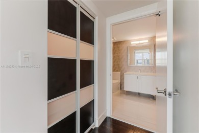 DISCOVER LUXURY LIVING IN THE HEART OF AVENTURA, FLORIDA! THIS on Turnberry Isle Resort and Club in Florida - for sale on GolfHomes.com, golf home, golf lot