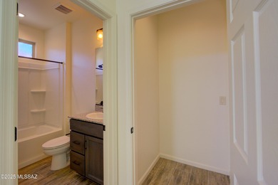 Carefree living in Unit #50 Villas at SaddleBrooke. Popular Lago on Saddlebrooke Golf Course in Arizona - for sale on GolfHomes.com, golf home, golf lot