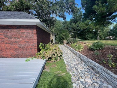 Exceptional one level home on 15th fairway of Stonebridge Golf on Stonebridge Golf Club in Tennessee - for sale on GolfHomes.com, golf home, golf lot