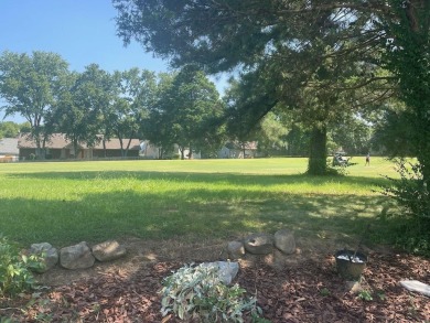Exceptional one level home on 15th fairway of Stonebridge Golf on Stonebridge Golf Club in Tennessee - for sale on GolfHomes.com, golf home, golf lot