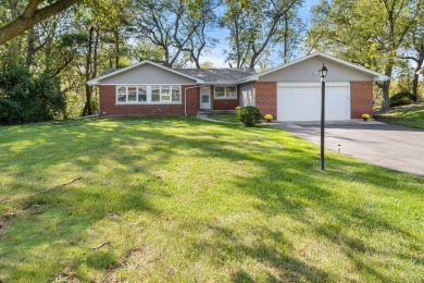 UPDATED ALL BRICK RANCH HOME ON ALMOST 1/2 ACRE PRIVATE LOT*FULL on Olympia Fields Country Club in Illinois - for sale on GolfHomes.com, golf home, golf lot