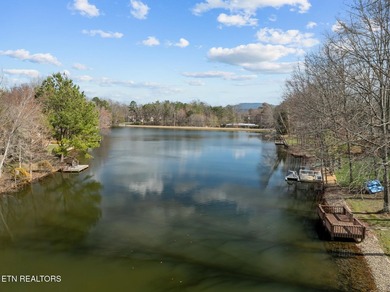 Lakefront Homesite on Lake Oxford in Fairfield Glade Build your on Dorchester Country Club in Tennessee - for sale on GolfHomes.com, golf home, golf lot