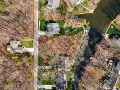 Lakefront Homesite on Lake Oxford in Fairfield Glade Build your on Dorchester Country Club in Tennessee - for sale on GolfHomes.com, golf home, golf lot