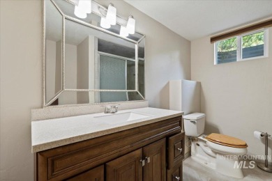 Quality construction, Wide open floor plan, lots of bedrooms on Purple Sage Golf Course in Idaho - for sale on GolfHomes.com, golf home, golf lot
