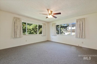 Quality construction, Wide open floor plan, lots of bedrooms on Purple Sage Golf Course in Idaho - for sale on GolfHomes.com, golf home, golf lot