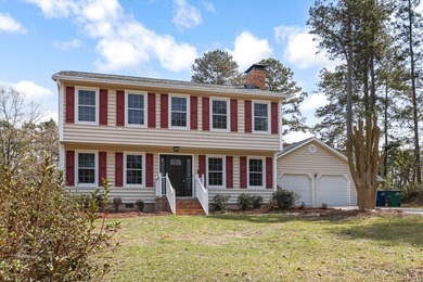 New listing in Houndslake on the golf course! Four bedrooms, 2.5 on Houndslake Country Club in South Carolina - for sale on GolfHomes.com, golf home, golf lot